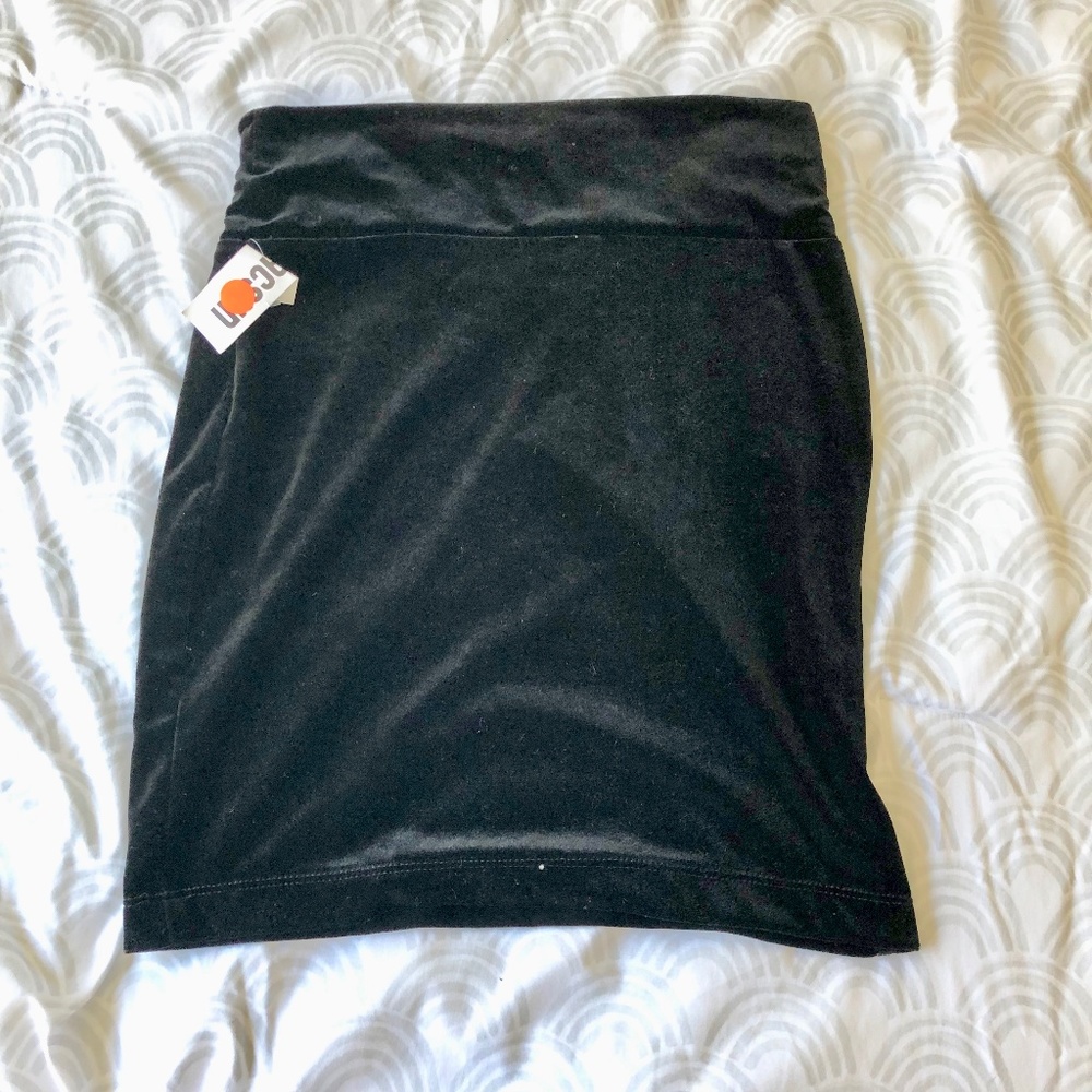 Pac Sun Black Velvet Miniskirt